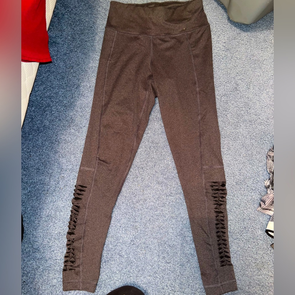 Women’s Moret Ultra XS Grey Ripped Leggings - *ONLY WORN ONCE*